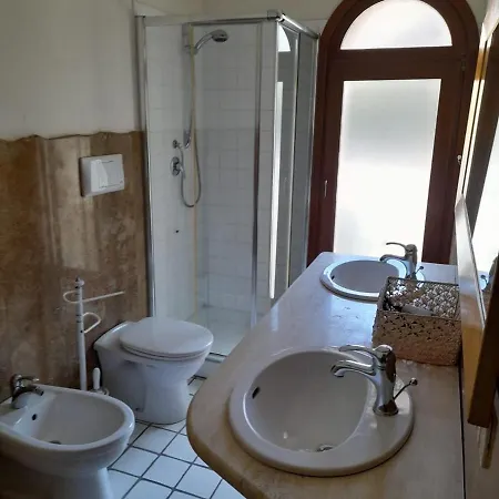 Paola Apartment *